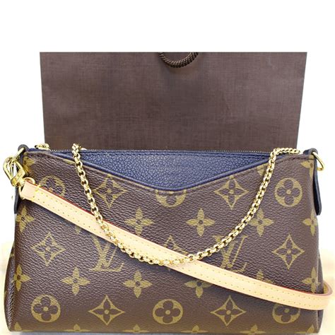 lv bag clutch